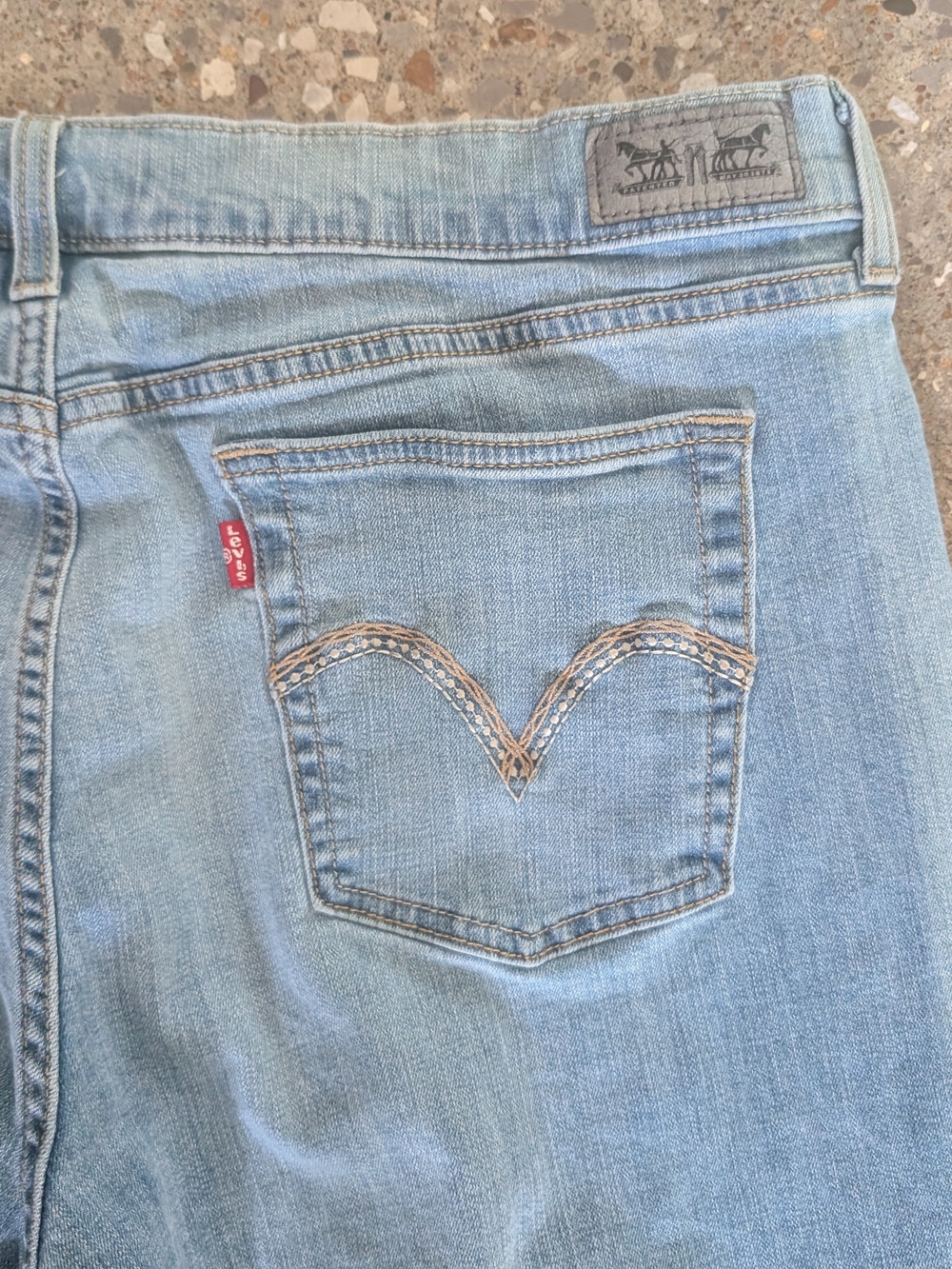 Levi's Women's 515 Bootcut Light Blue Denim Jeans Size 16M W33 L32